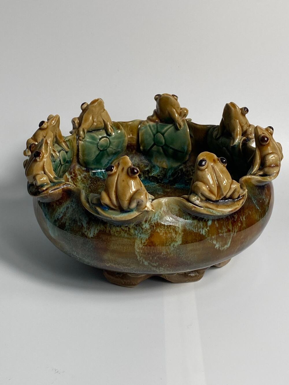 Vintage Majolica 8-Frog Lilly Pads Pottery Bonsai Bowl Drip Glaze Green Brown